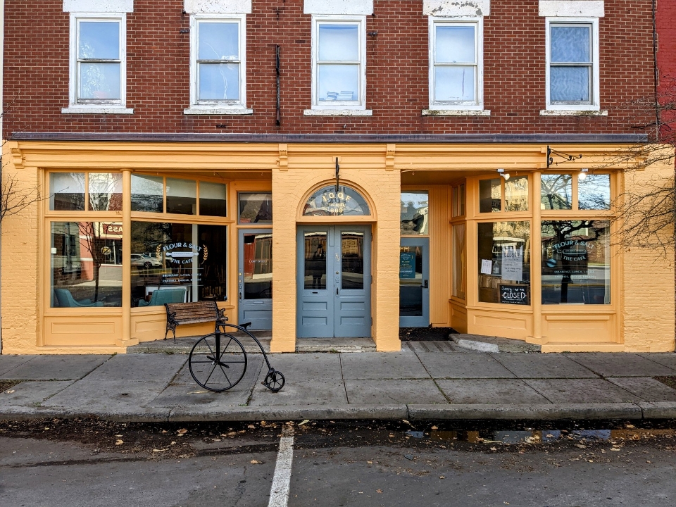 Flour & Salt Bakery and Cafe