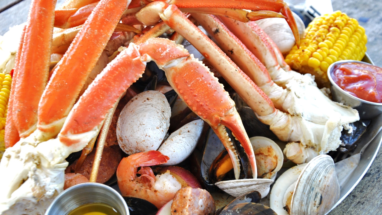 Flying Fish Public Market & Grill