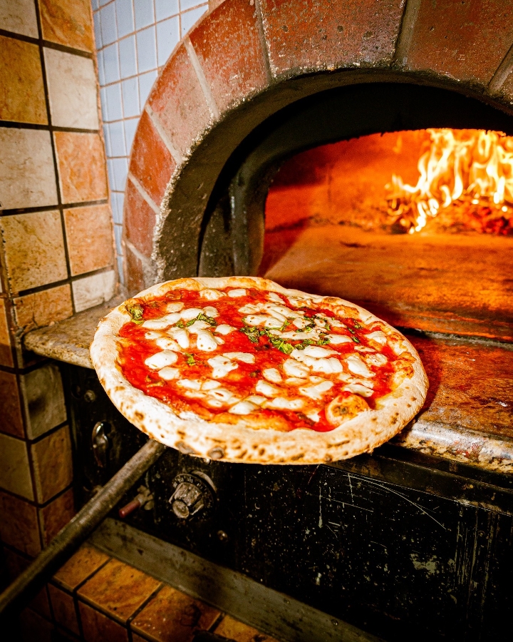 Elizabeth's Pizza - Lawndale