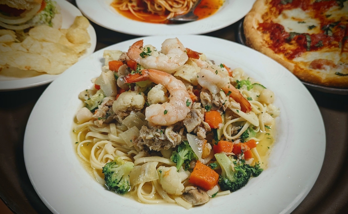 Genova's Italian Restaurant & Brewery