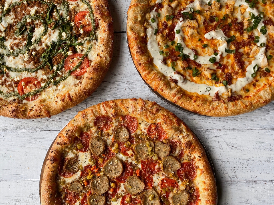 Tomato Bar Pizza Bakery