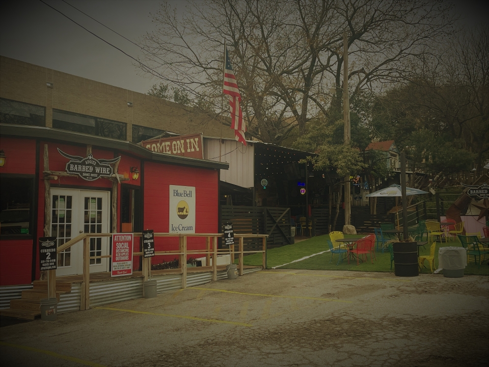 Augie's Barbed Wire Smokehouse