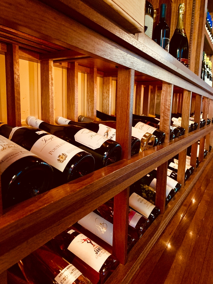 Side Door Wine Bar and Cafe