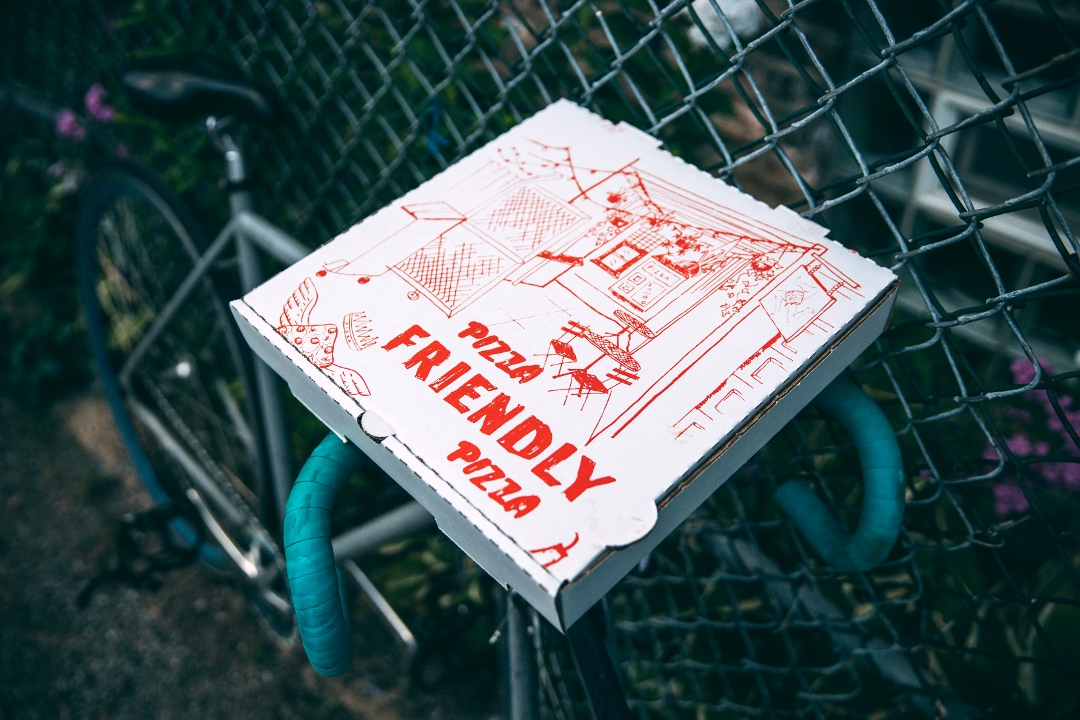 PIZZA FRIENDLY PIZZA